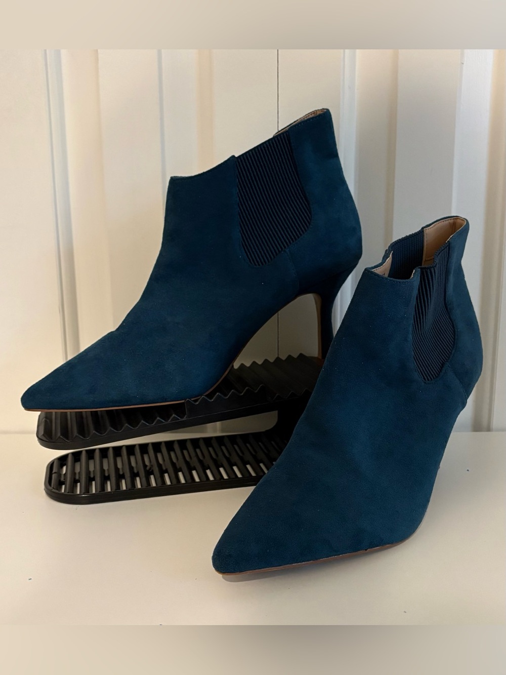 TRU COMFORT SOLES Teal Faux Suede Pointed-Toe Ankle Boots Size 10 Wide Fit, NWT